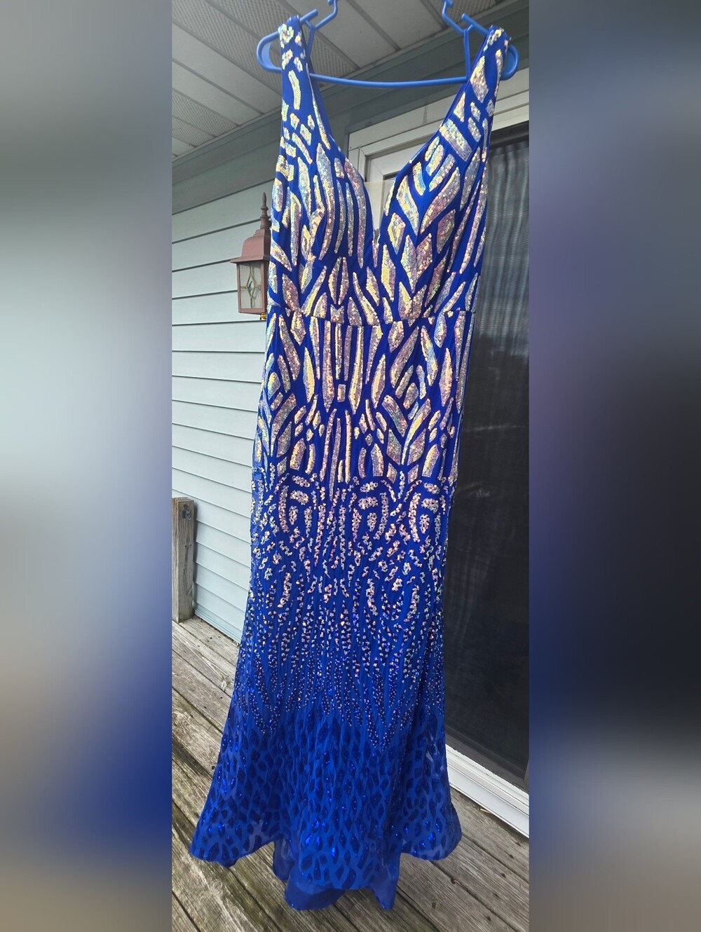 Metallic Patterned Royal Blue V-Neck Prom Dress